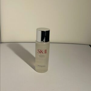 SK-II Facial Treatment Essence - White & Silver Toner